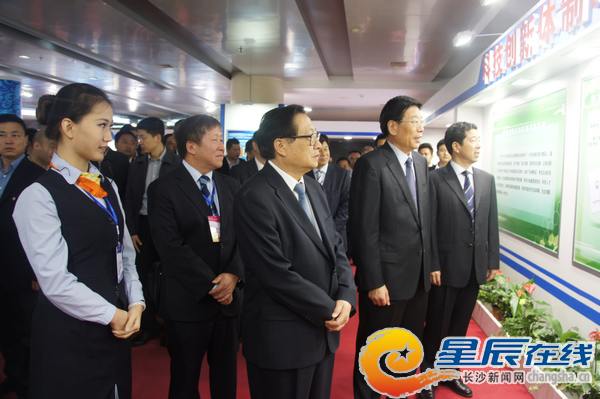 ��ϯ�I(l��ng)��(d��o)ҕ��2012�Ї�(�L(zh��ng)ɳ)�Ƽ��ɹ��D(zhu��n)�����ו�(hu��)չ���F(xi��n)��(ch��ng)��