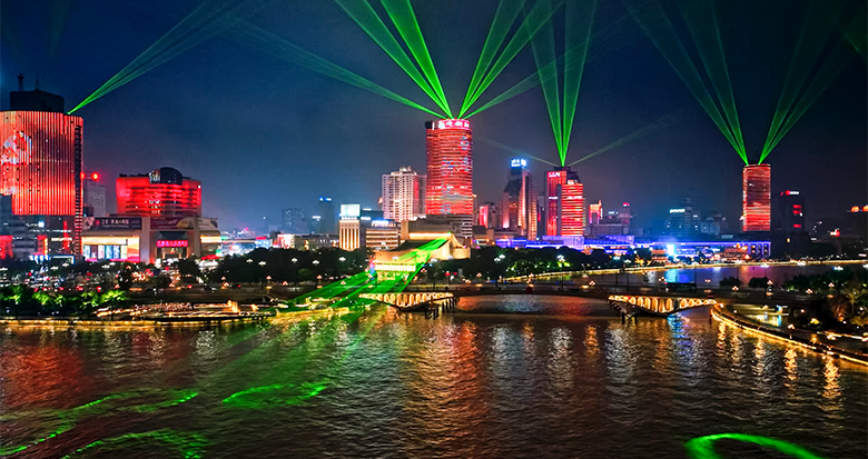 �����������������}������