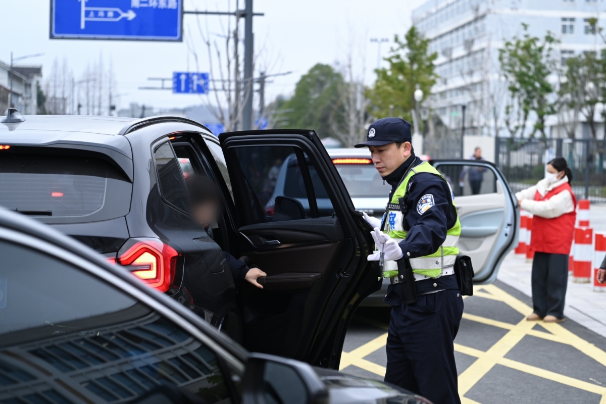 ��Ϫ�������o(h��)�W(xu��)����־�| �z.jpg